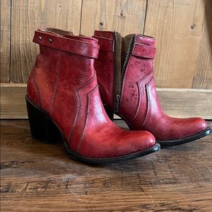 NEW Circle G red leather ankle booties